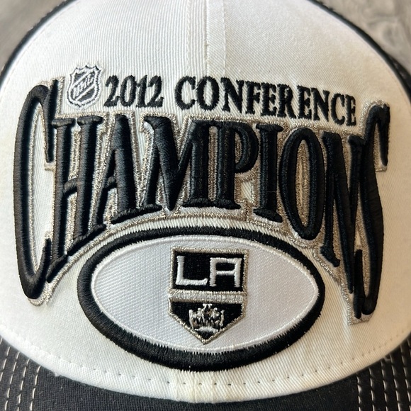 New Era Hat Black and White Los Angeles Kings 39thirty 2012 Conference Champions - Picture 5 of 12
